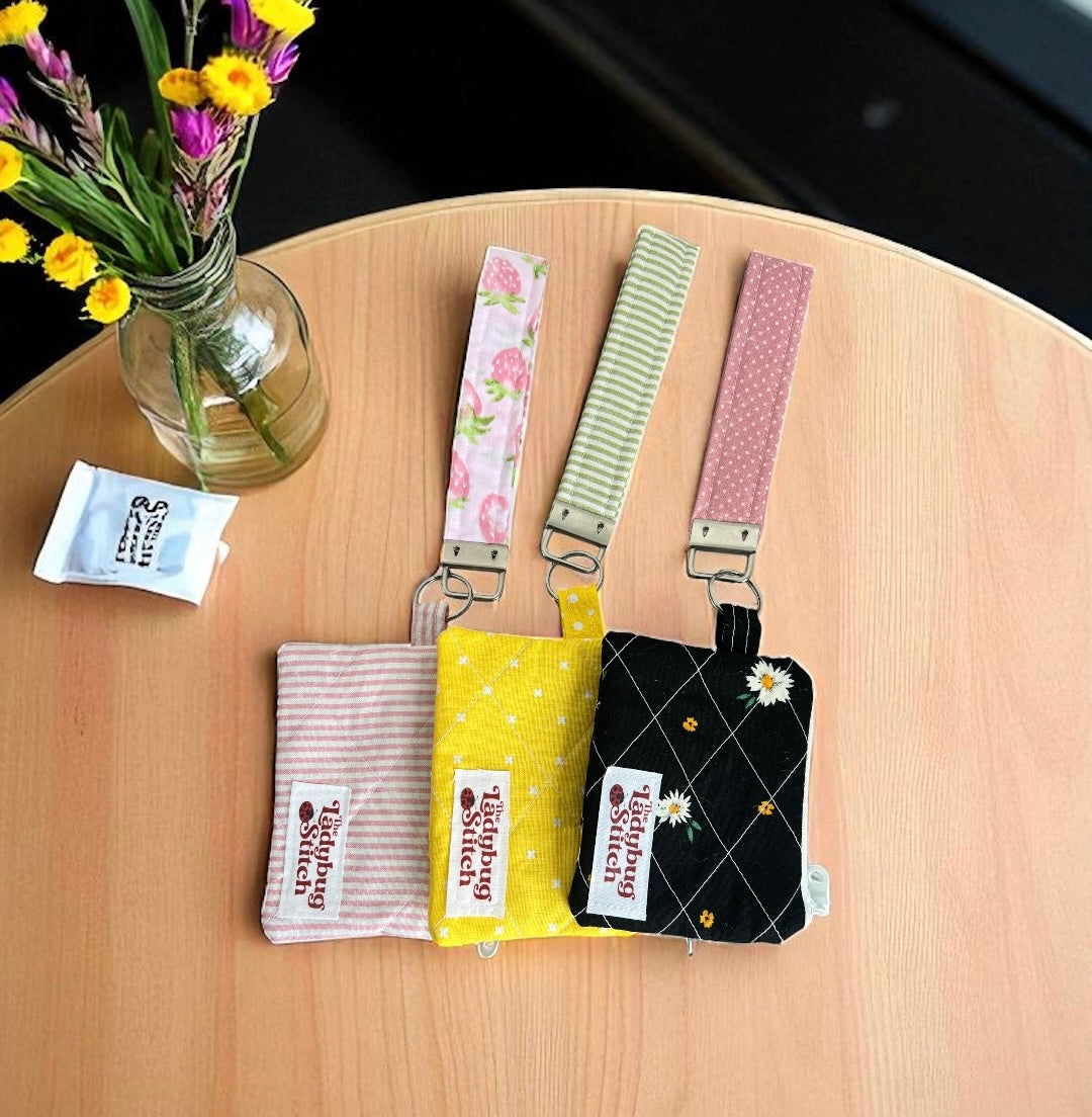 Mini Wallets & Wristlets